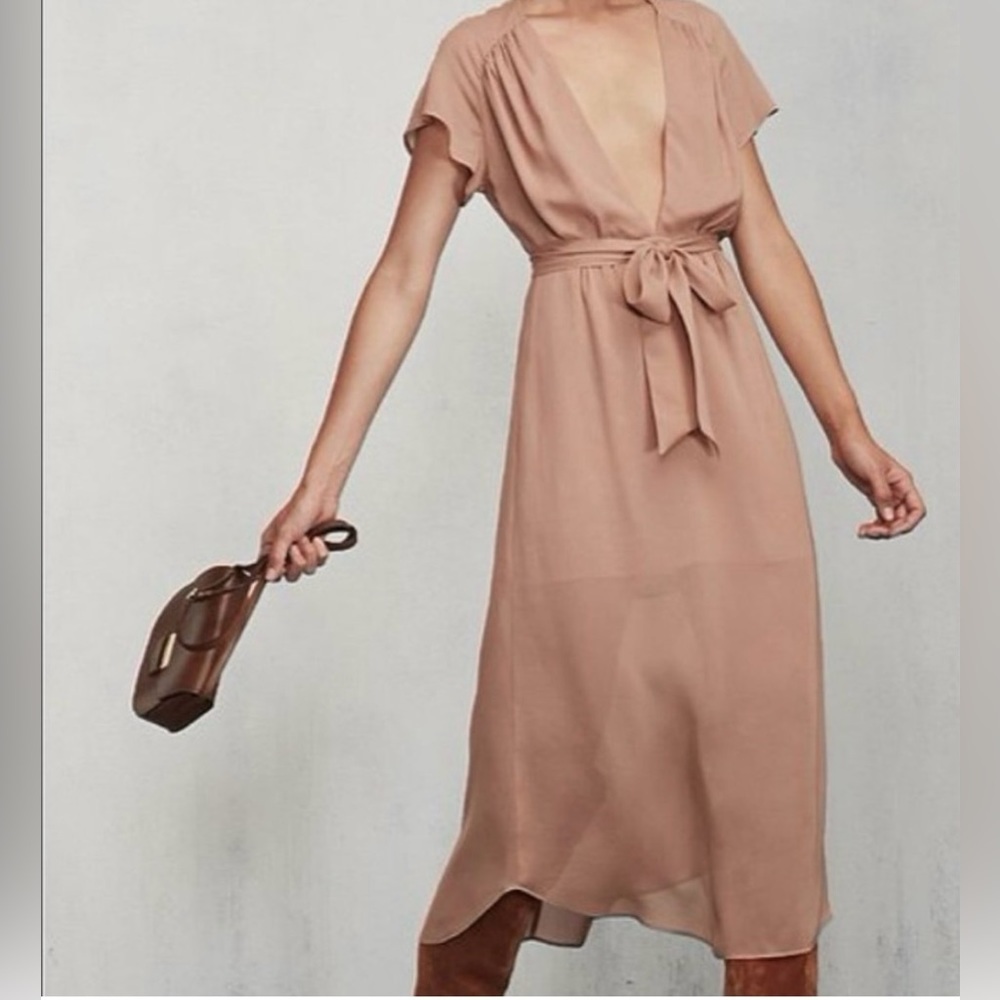 Reformation Thalia Dress in Tan. Women’s Size 6. Like new. Midi Dress.